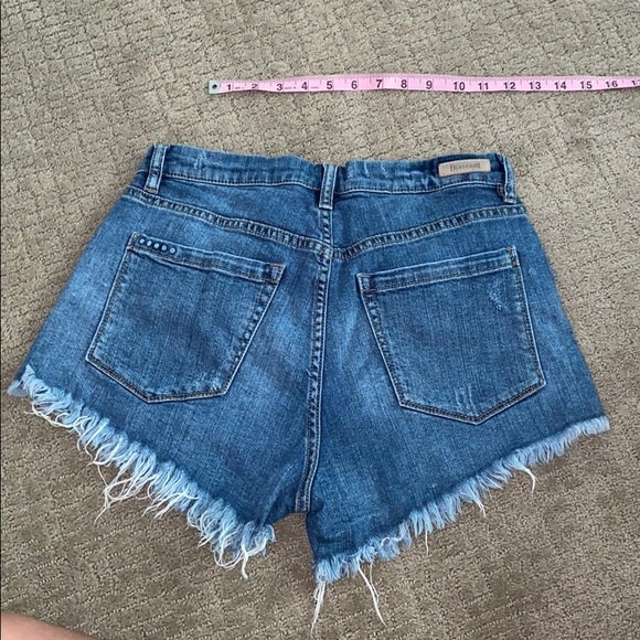BlankNYC High Waisted Denim Shorts - Picture 3 of 4